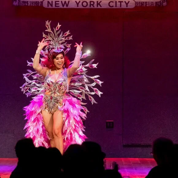 Cabaret burlesque carnivale Costume Silver Magenta 5-Piece - Picture 5 of 12